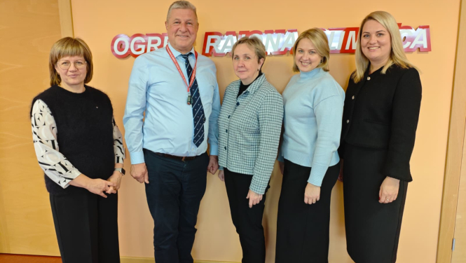 Veselības inspekcijas un Ogres rajona slimnīca pārstāvji