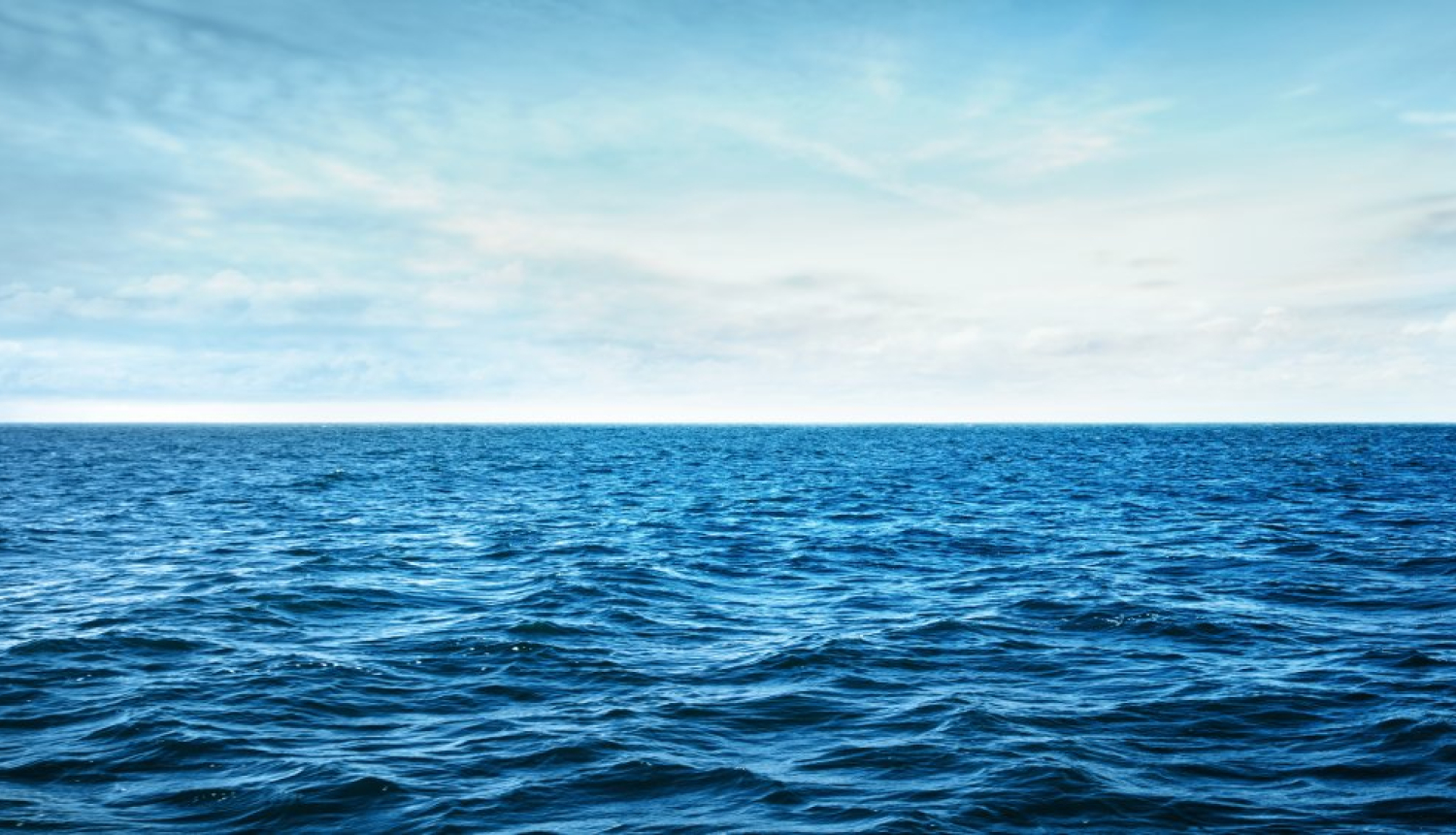  Zils ūdens un debesis 